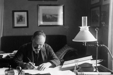 Метрика Карла Шварцшильда: предыстория, история и часть постистории